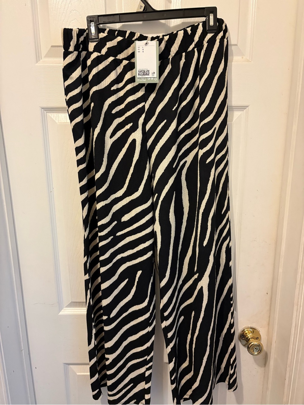 H&M Black & White Zebra Wide Leg Pants